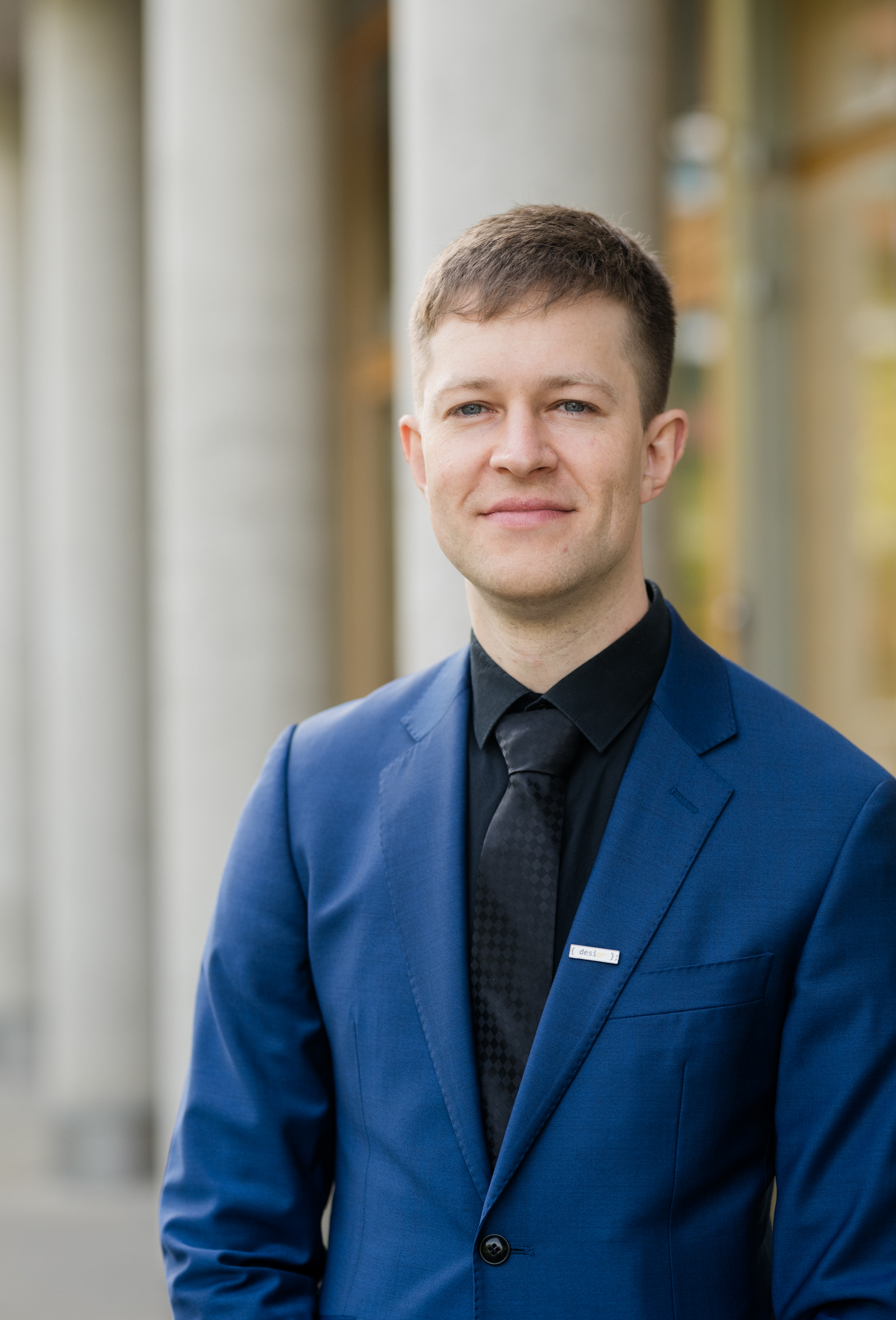Dr. Nils Roemer